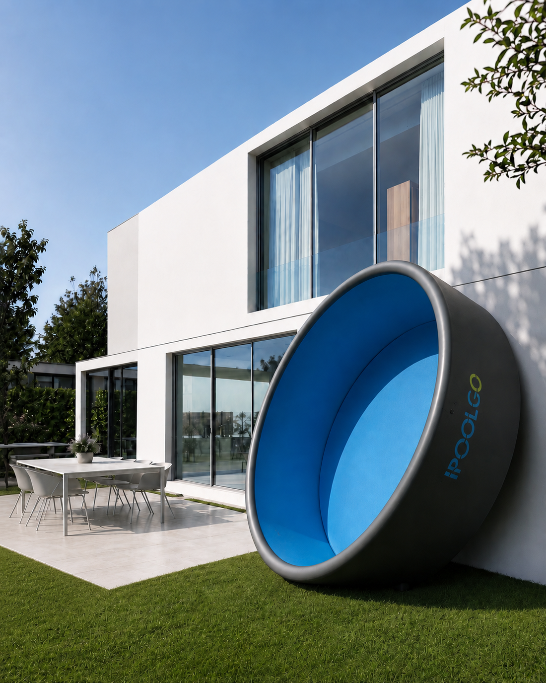 Piscine iPoolgo installée sur une terrasse contemporaine